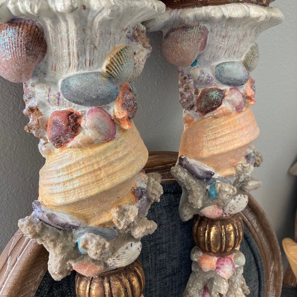 2 HUGE Mark Roberts wall decor - Picture 3 of 7